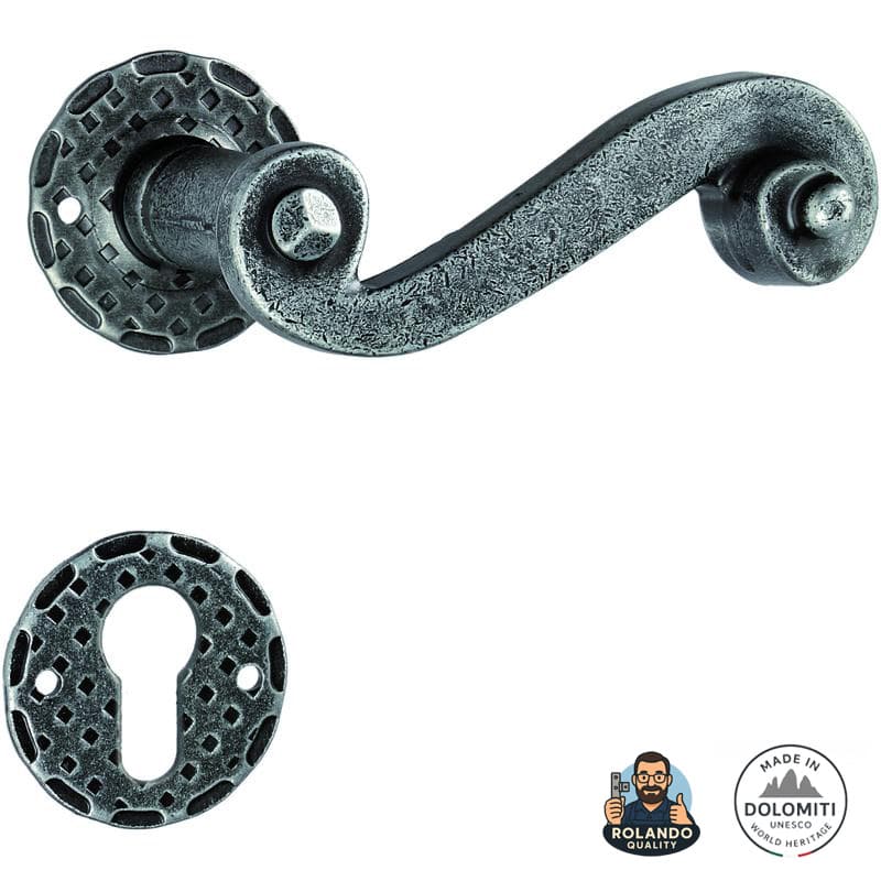 Maniglia con rosetta e bocchetta in Ferro - Immagine 1