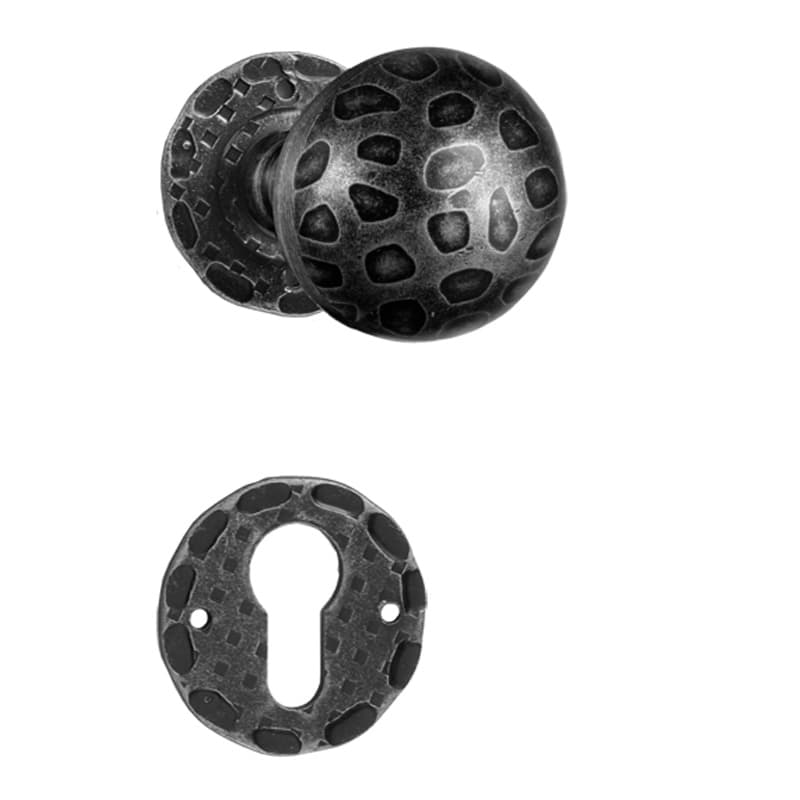 Pomolo decentrato girevole con rosetta e bocchetta in Ferro - Immagine 1