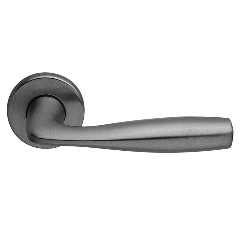 Maniglie con rosetta e bocchetta in Zama - Immagine 1