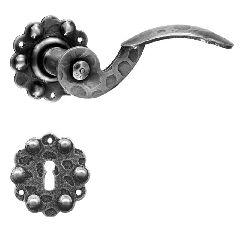 Maniglia con rosetta e bocchetta